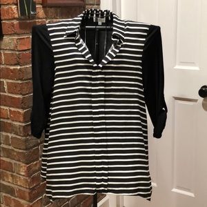 Joseph A  Black & White top